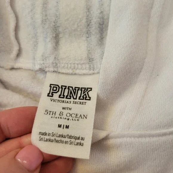 Pink Iowa Hawkeyes Cropped sweatshirt women's medium. - Picture 4 of 6